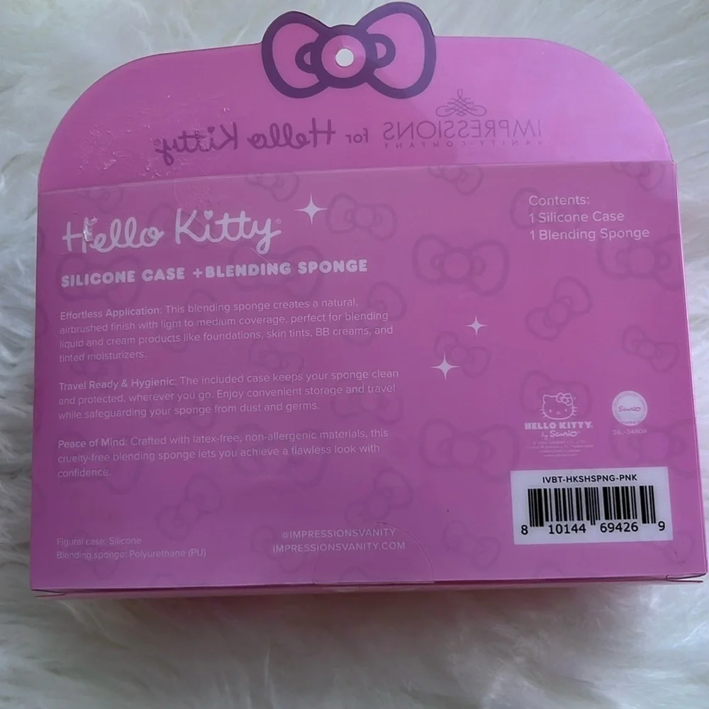 🆕 Hello Kitty Pink Silicone Case and Blending Sponge Set